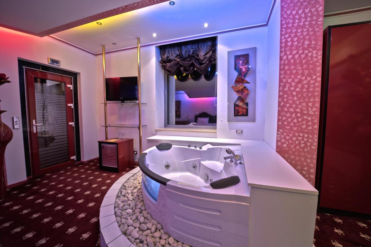 Hotel Rosa Blu Tiran Dış mekan fotoğraf
